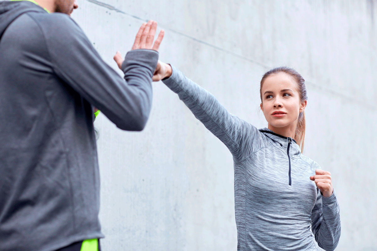 Curso gratuito de defesa pessoal para mulheres